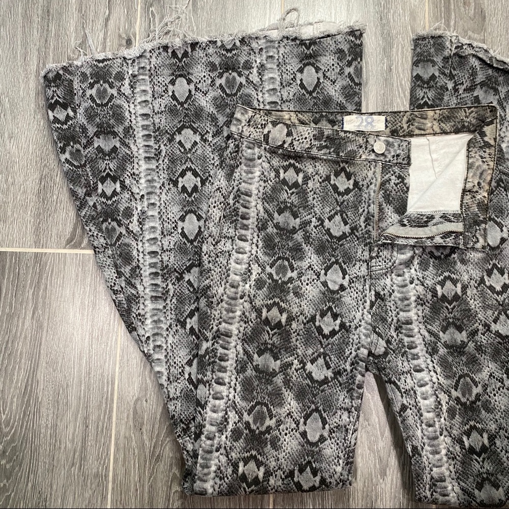 ❌SOLD❌Free People snakeskin flares - Picture 3 of 6